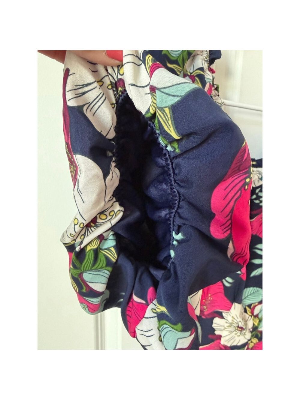 Milk & Honey Navy Floral Off-Shoulder Blouse 2X - Picture 4 of 8